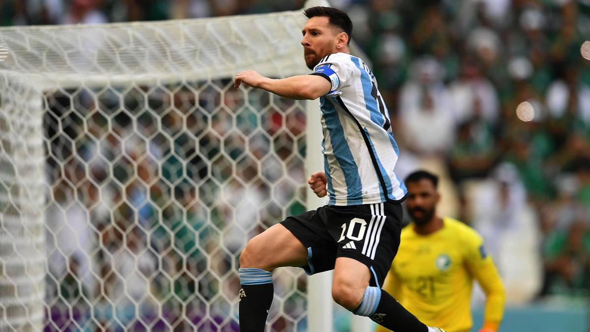  Messi festeja el 1 a 0 de Argentina.